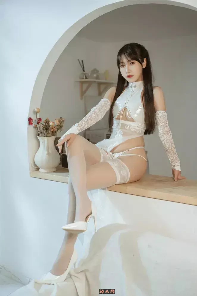 不呆猫(不槑猫)-人气Coser写真套图合集 美图合集 第1张