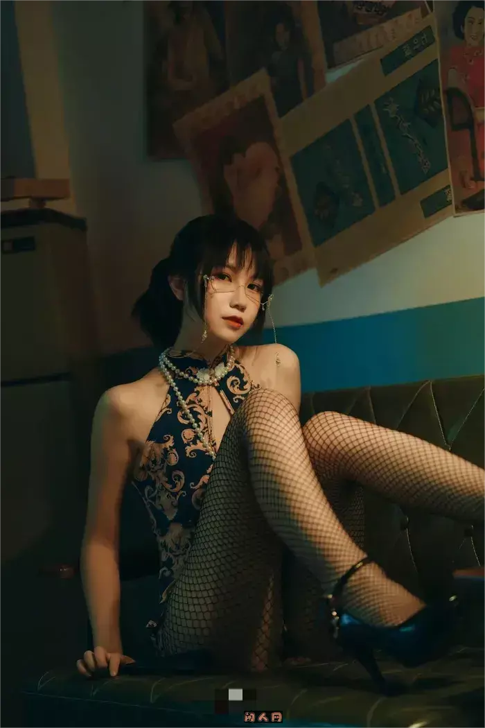 枸名(逐月su)-写真作品套图 美图合集 第2张