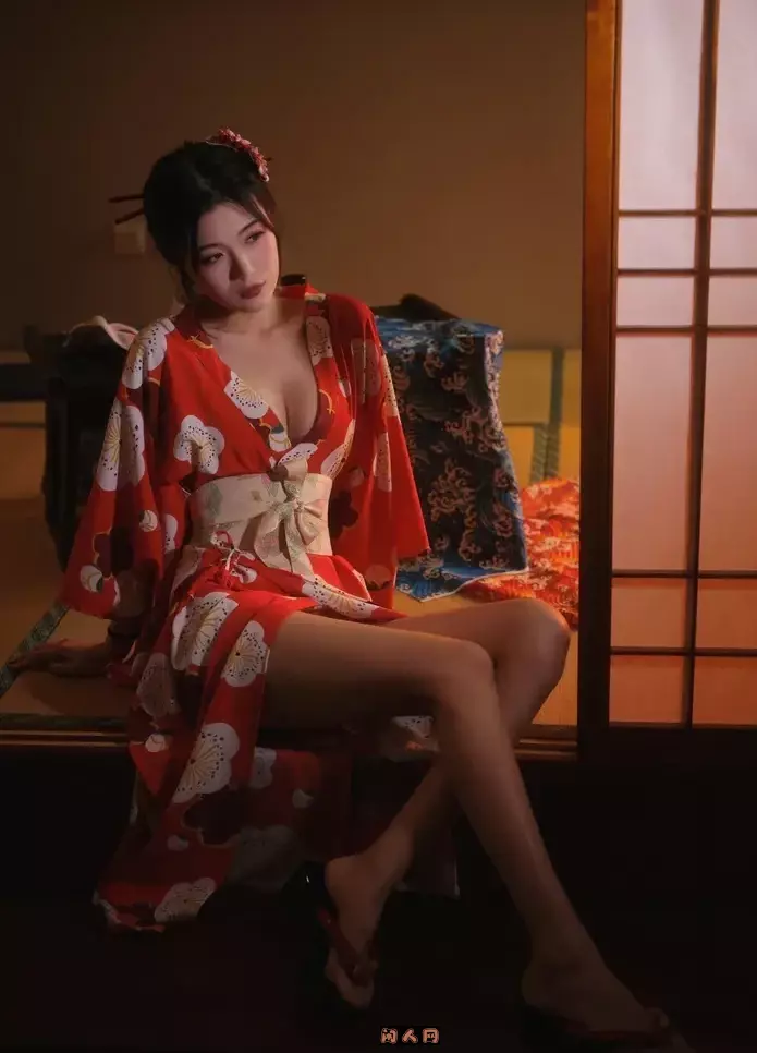 动漫博主@一米八的大梨子写真套图合集 美图合集 第1张