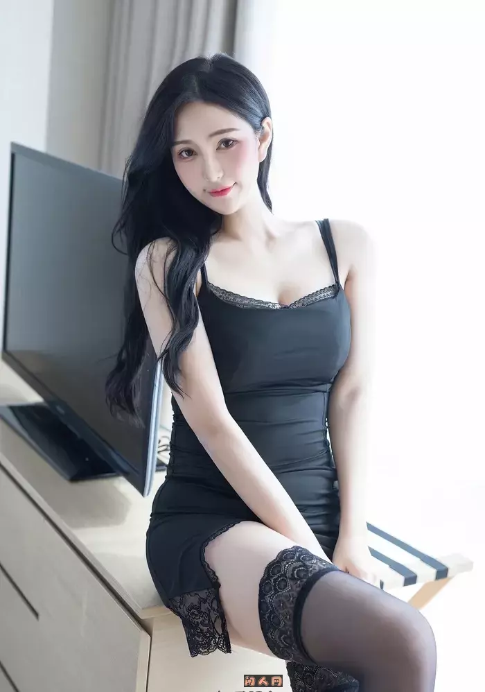 秀人网@Lavinia肉肉宅男女神气质长腿模特写真合集 美图合集 第3张