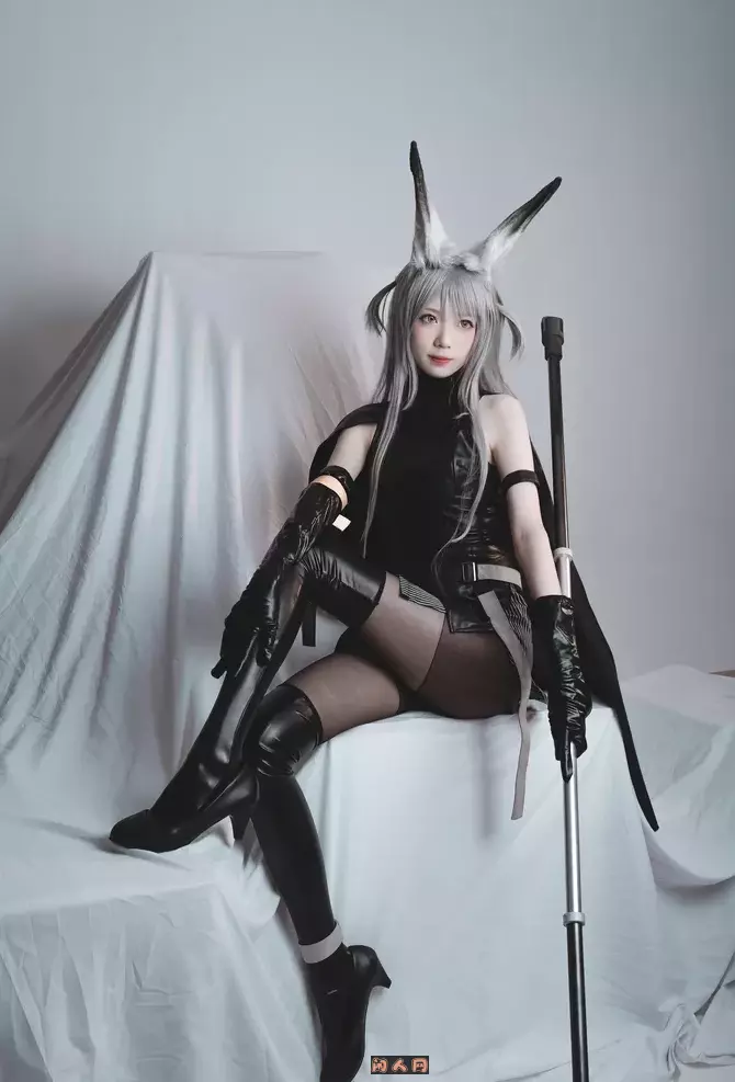 动漫博主@炸酱沐沐-COS写真作品套图 美图合集 第4张-闲人网 动漫博主@炸酱沐沐-COS写真作品套图