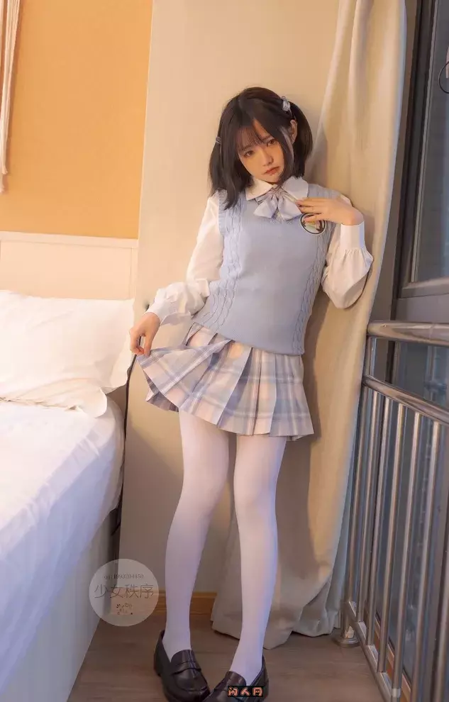 少女秩序-长腿白丝丝袜美足系列合集 美图合集 第2张