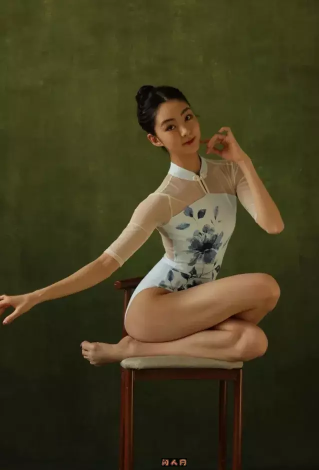 《GALLI嘉丽&舞蹈生日记》清纯少女写真合集作品 美图合集 第3张
