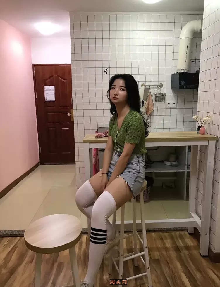 《最爱帆布鞋》-大学生写真合集打包 美图合集 第5张-闲人网 《最爱帆布鞋》-大学生写真合集打包