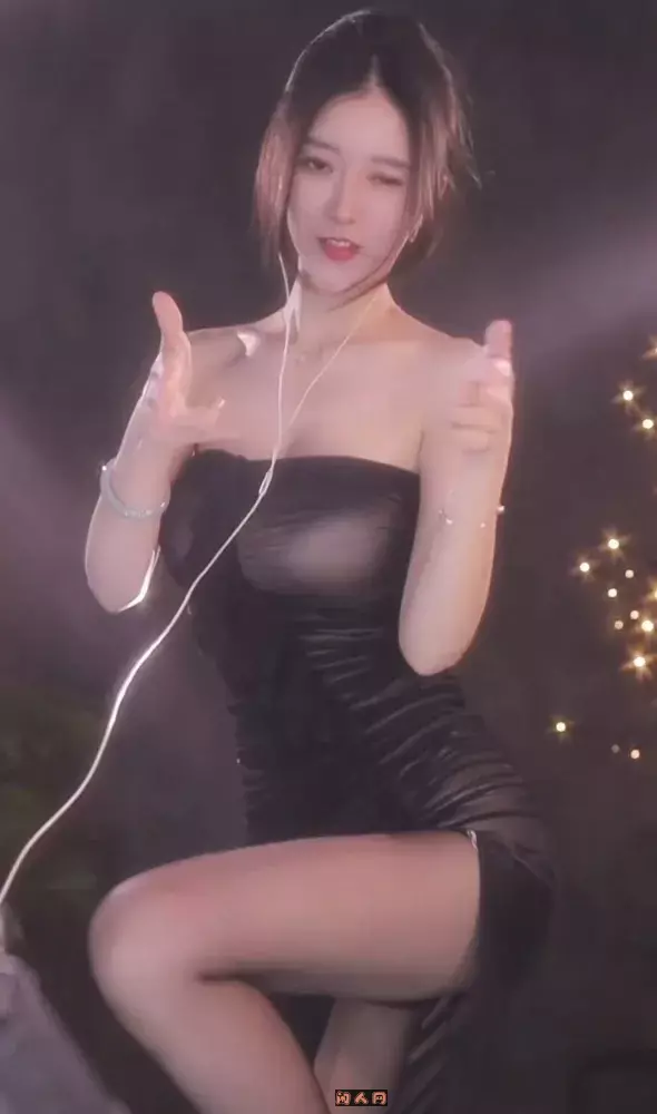 抖音主播@痣铃-有鱼er 2023年4-5月热舞视频合集 抖音快手 第8张