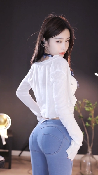 [抖音主播]金秀妍-华星清妍.RD清妍2023年03月舞蹈视频合集[原版无水] 抖音快手 第2张