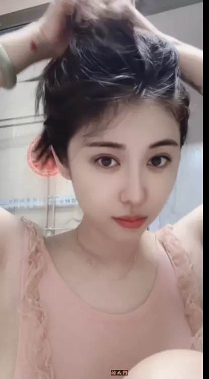 BIGO主播宇智啵啵高颜值女神直播视频合集[21V382.1M] 其他主播 第4张